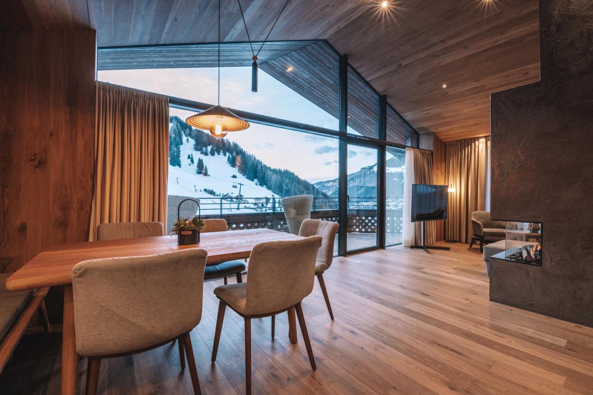 Residence Chalet L'Salvan Selva di Val Gardena Esterno foto