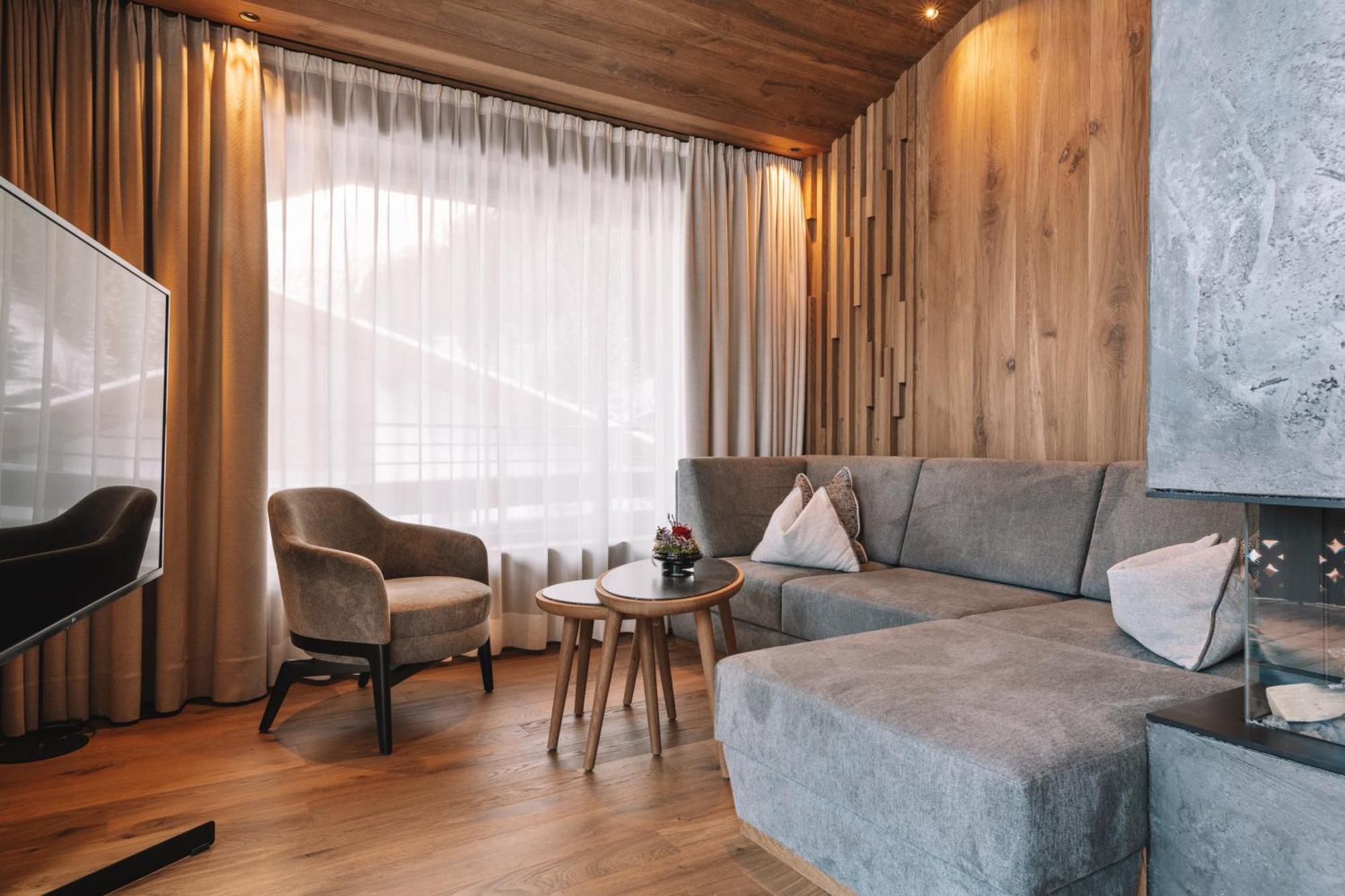 Residence Chalet L'Salvan Selva di Val Gardena Esterno foto
